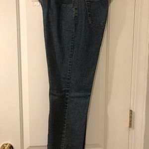 Women’s Levi Strauss Signature Stretch Mid Rise Straight Leg Jeans, Size 6 Short